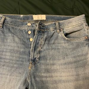 FREE PEOPLE JEANS SIZE 31 BUTTON FLY EXCELLENT CONDITION WORN ONE TIME